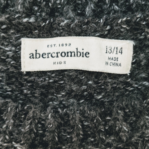 NWT Abercrombie Kids Gray Girls Sweater Size 13/14 - Picture 4 of 7